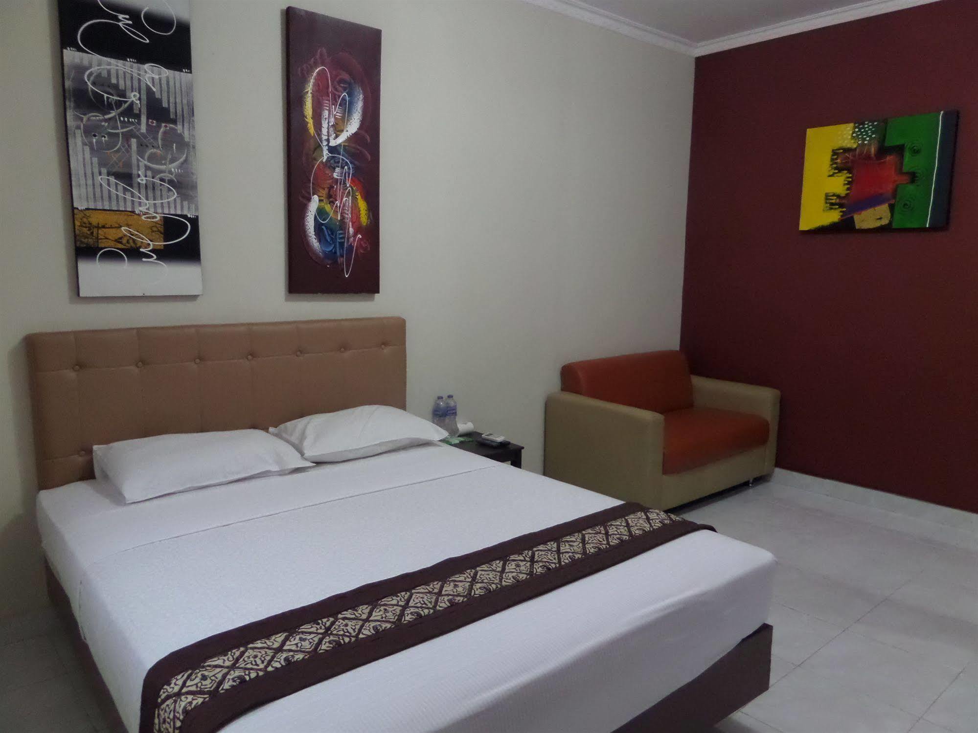 Hotel Oyo 198 Emdi House Seturan Melati Zewnętrze zdjęcie