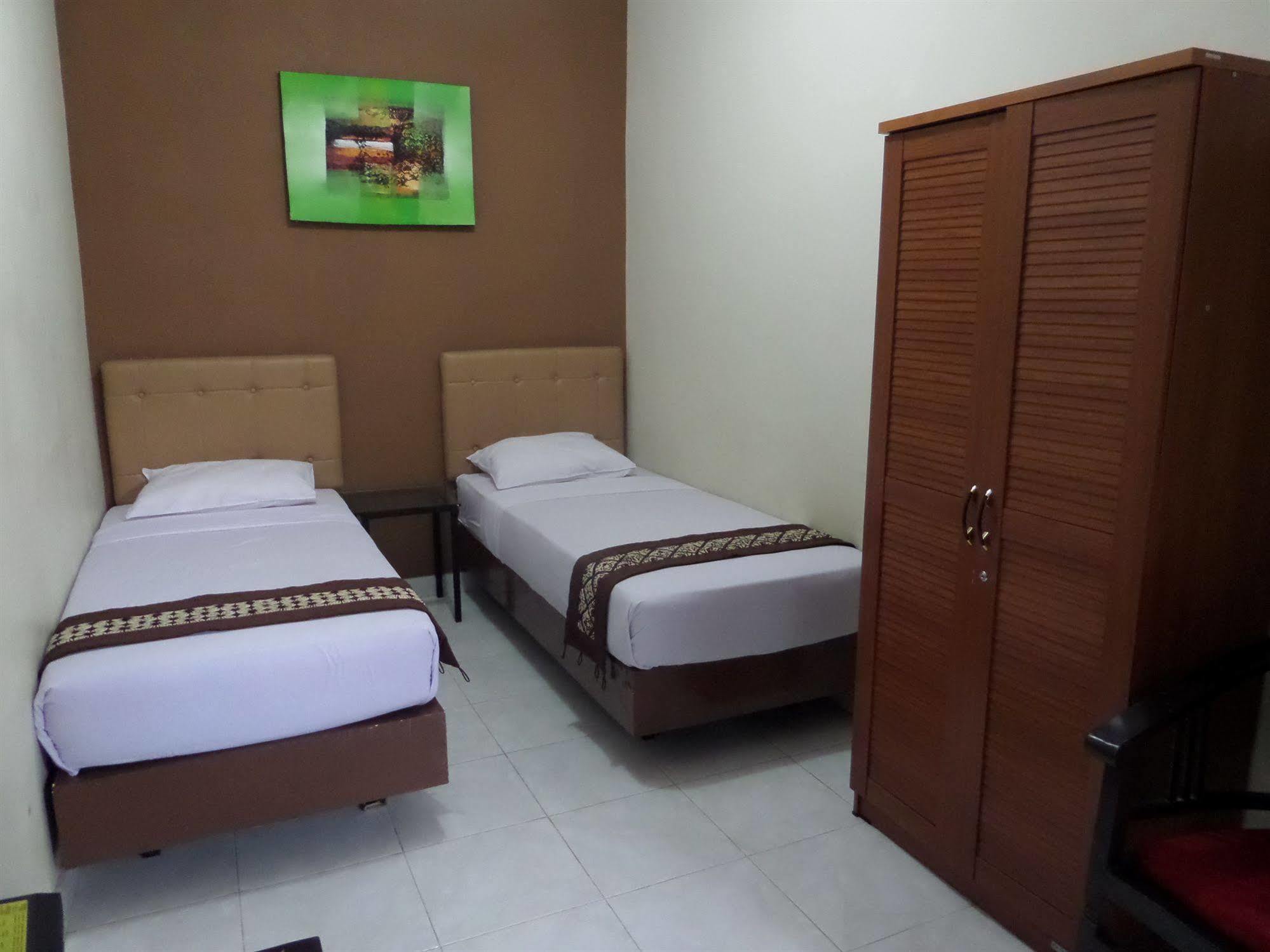 Hotel Oyo 198 Emdi House Seturan Melati Zewnętrze zdjęcie