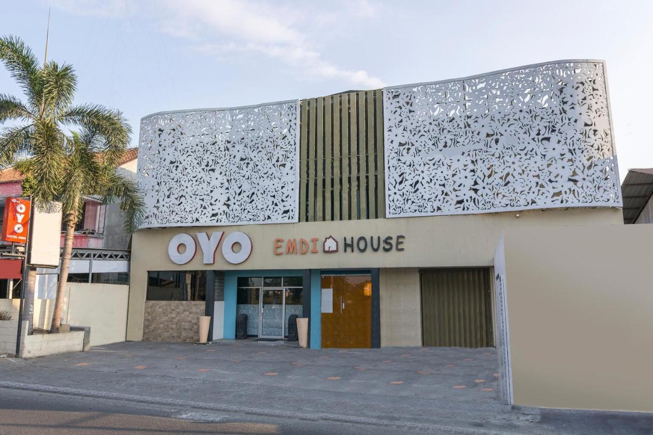 Hotel Oyo 198 Emdi House Seturan Melati Zewnętrze zdjęcie